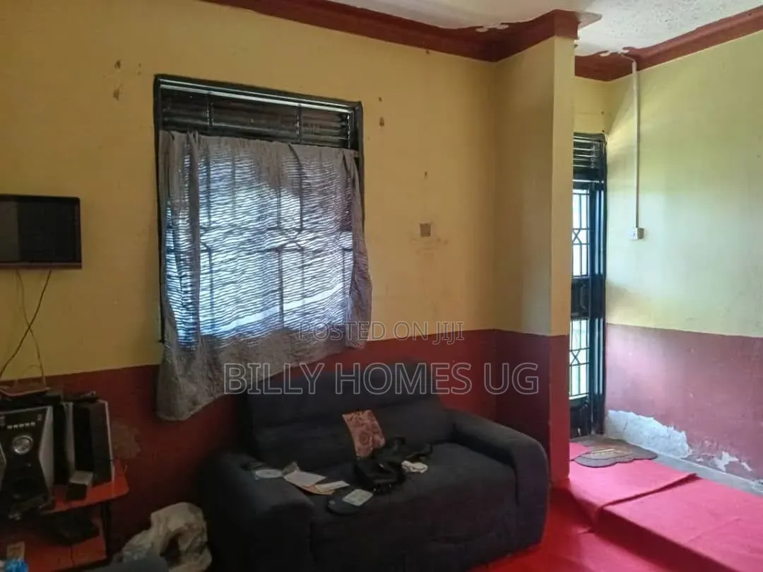 3bdrm House in Goma for sale