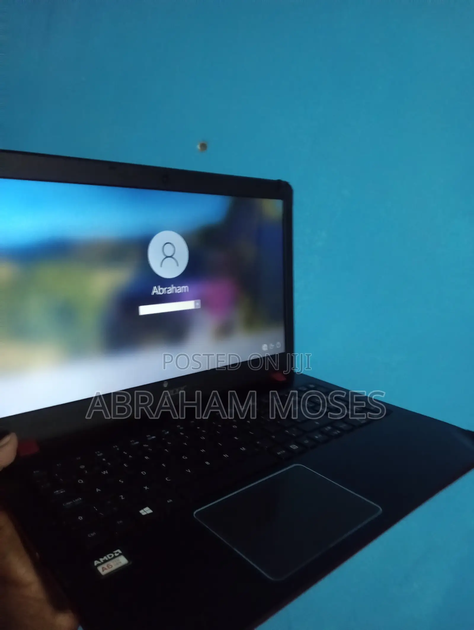 Laptop Acer Aspire E5-523 4GB AMD A6 HDD 500GB