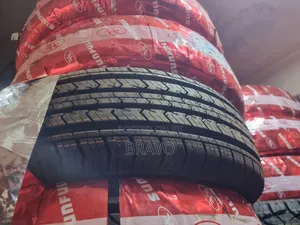 215/65r16 Highway Tyres for Nadia,