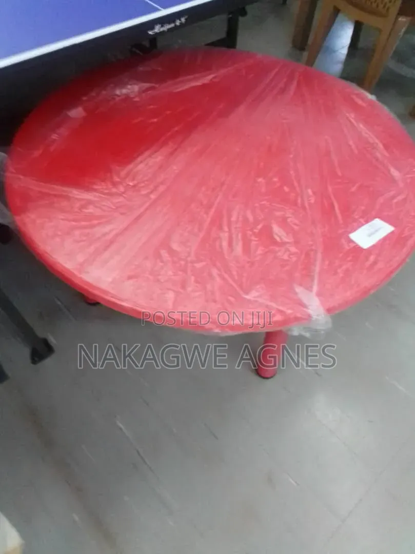 Plastic Durable Nursery Round Table
