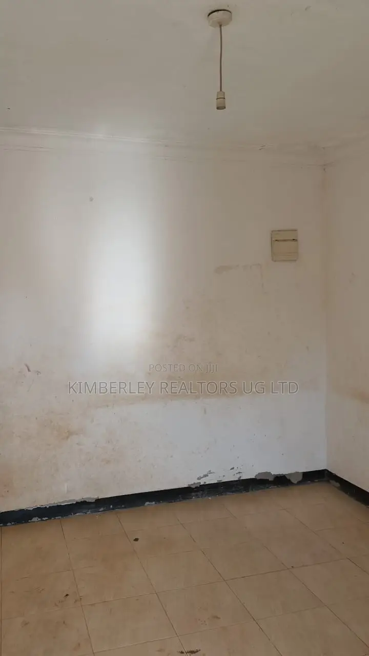 3bdrm House in Division A for sale