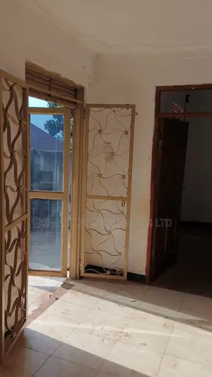 3bdrm House in Division A for sale