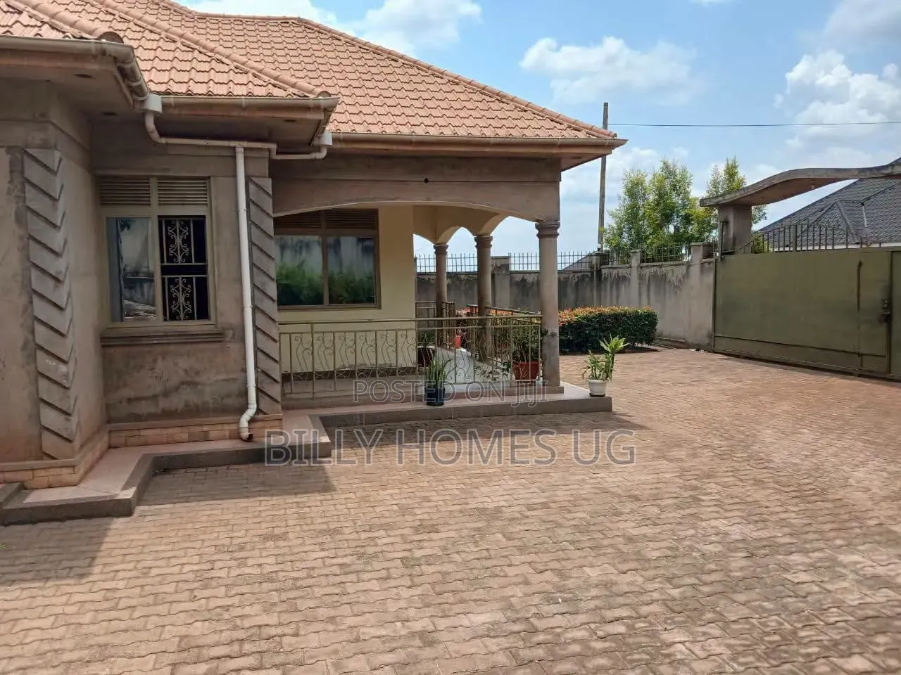 3bdrm House in Nangabo for sale