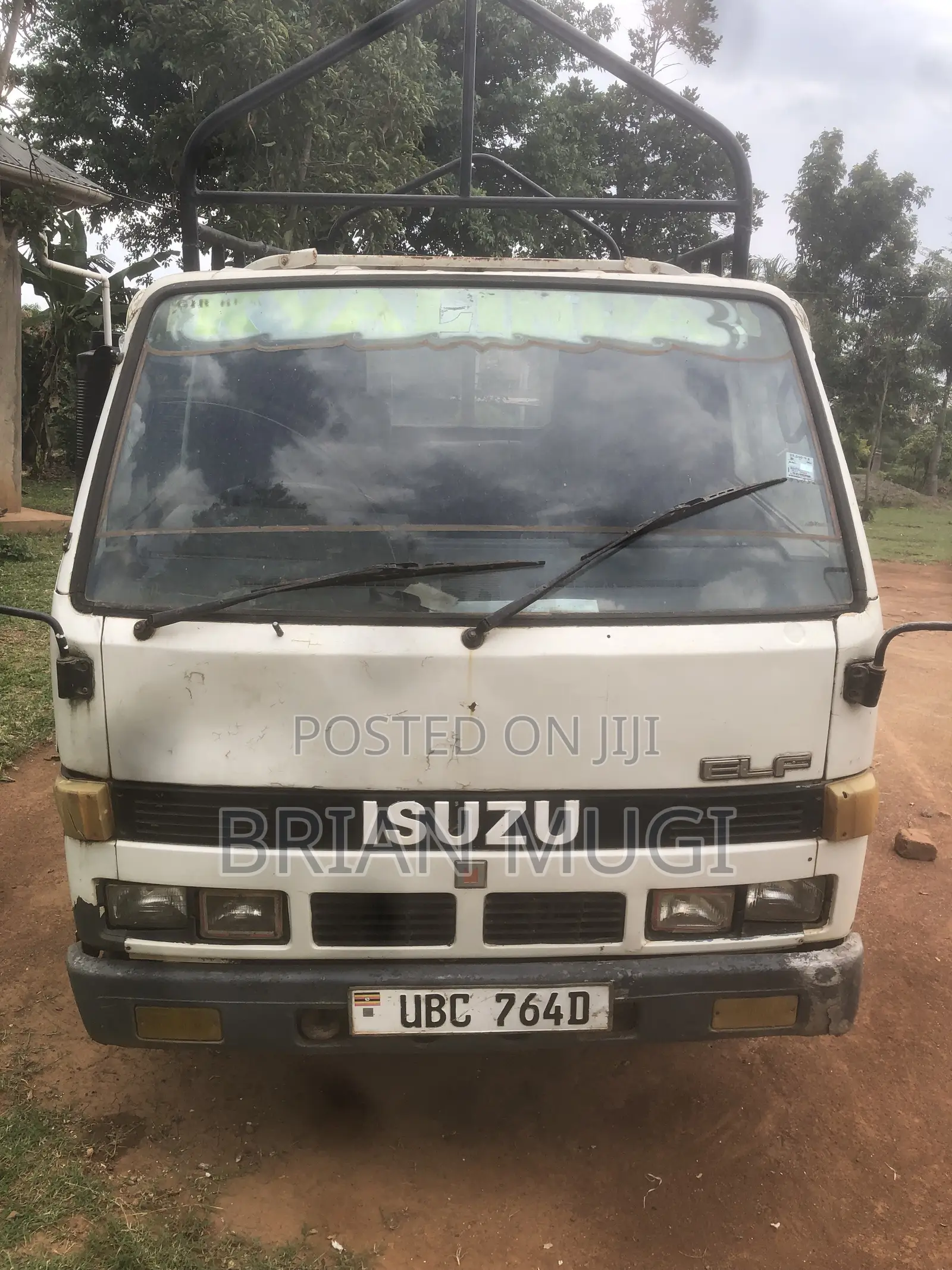 Isuzu Elf Track