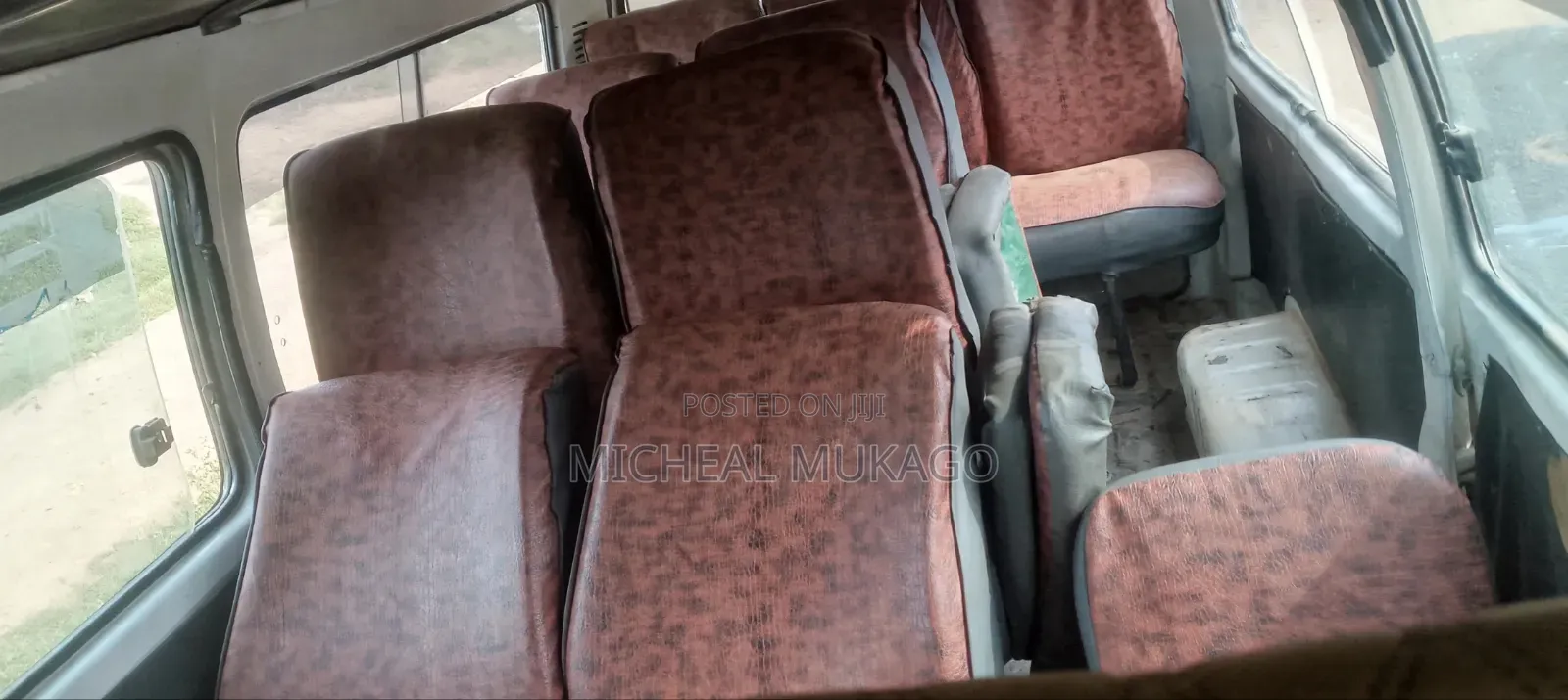 Toyota Grand HiAce 1999 White
