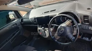 Toyota Wish 2004 Silver