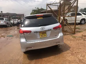 Toyota Wish 2010 Silver