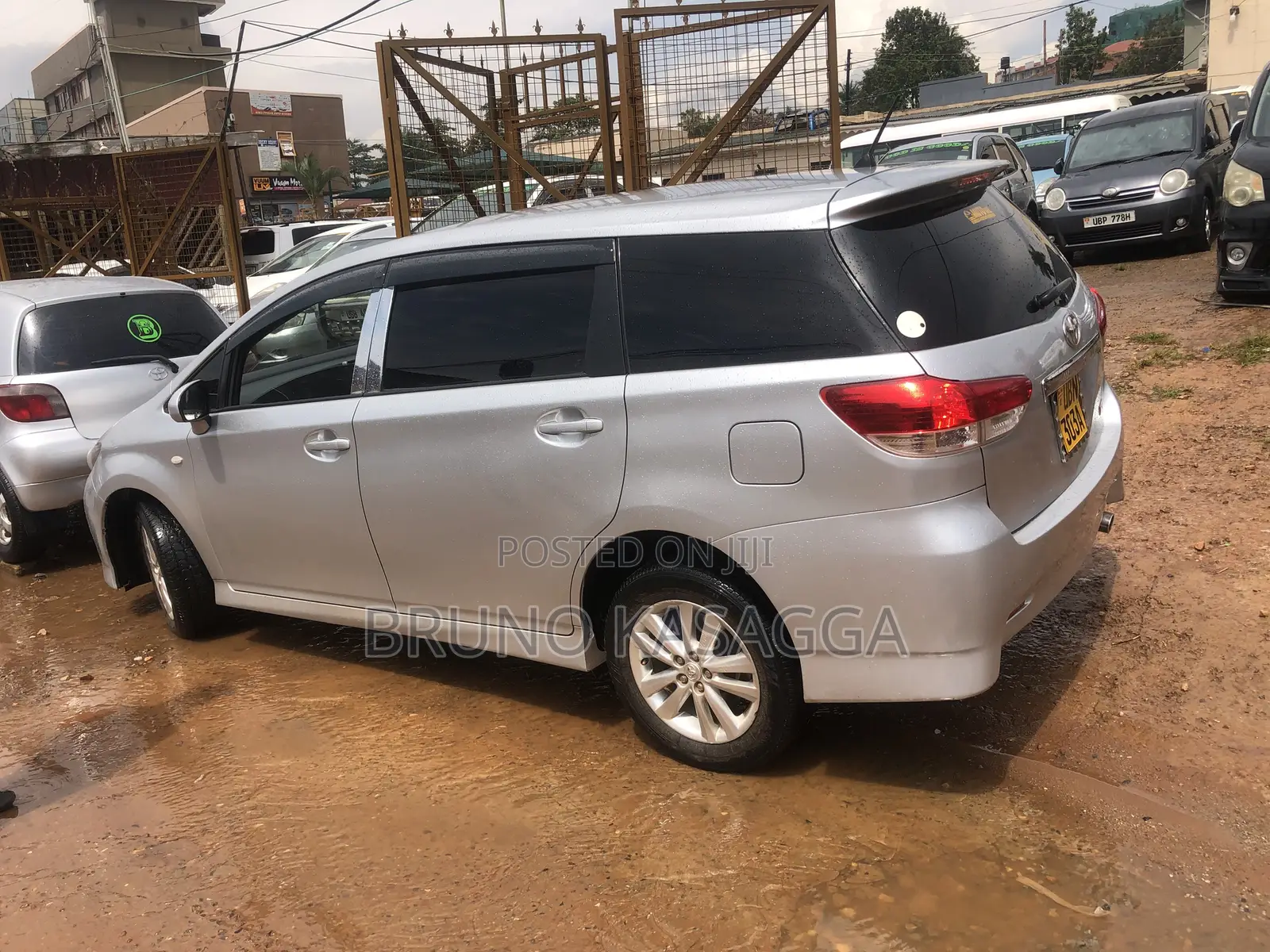 Toyota Wish 2010 Silver