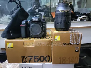 Nikon D7500 + Nikon 18-140mm VR Lens
