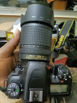 Nikon D7500 + Nikon 18-140mm VR Lens