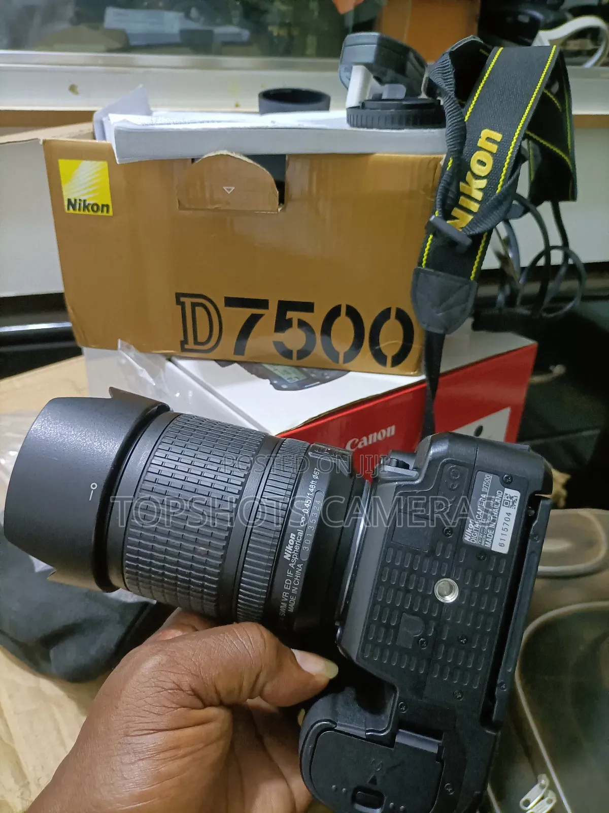 Nikon D7500 + Nikon 18-140mm VR Lens