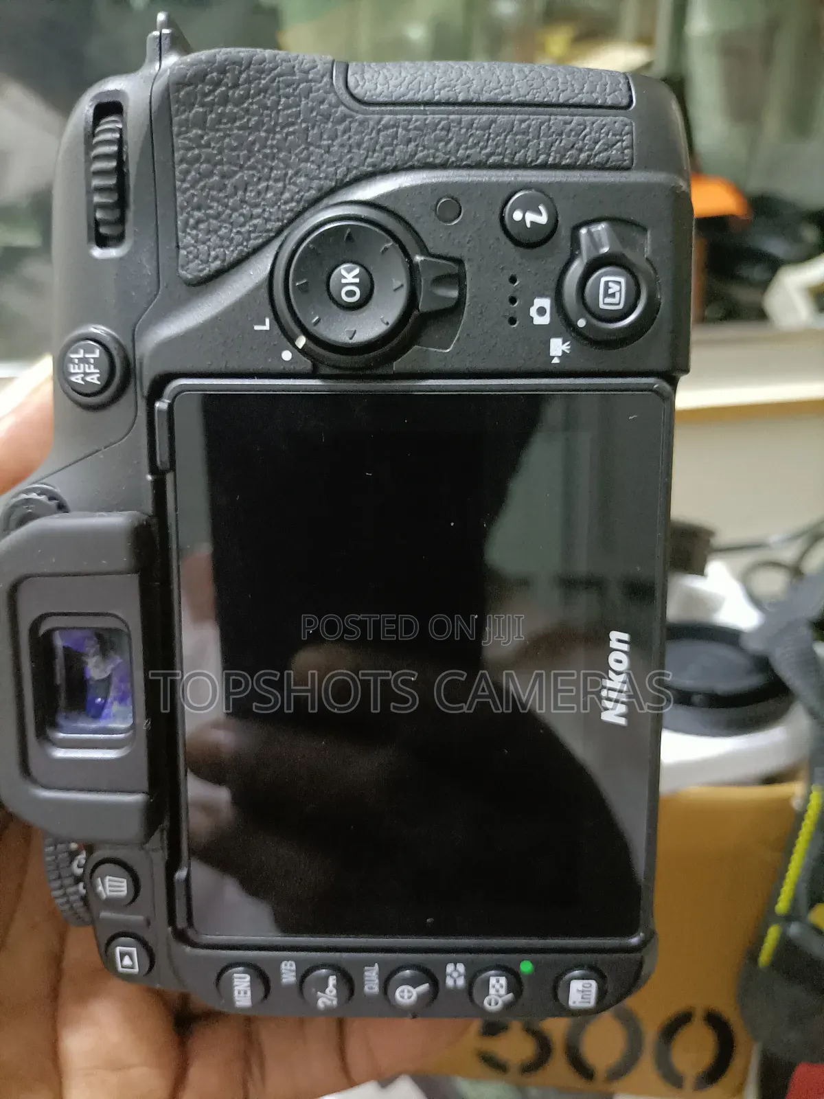 Nikon D7500 + Nikon 18-140mm VR Lens