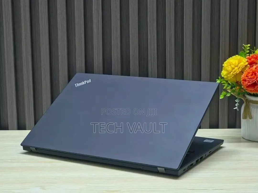 New Laptop Lenovo ThinkPad T14s Gen 2 16GB Intel Core i7 SSD 512GB