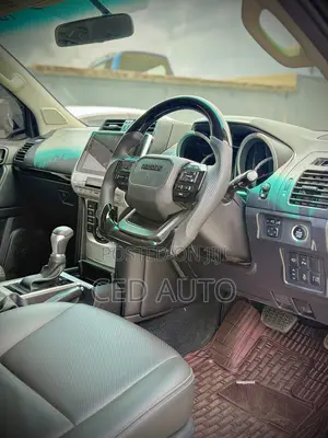 Toyota Land Cruiser Prado 2017 Black