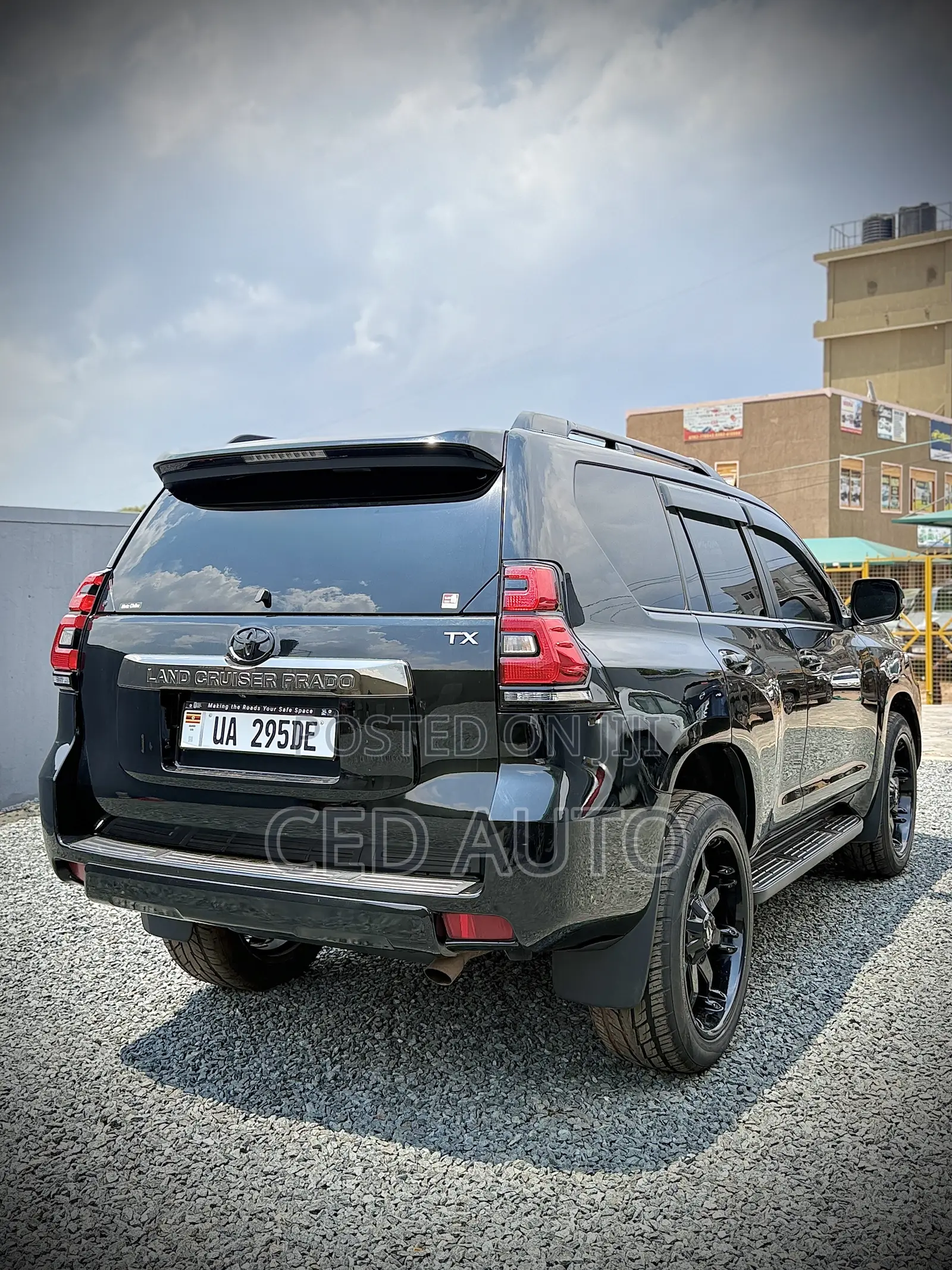 Toyota Land Cruiser Prado 2017 Black