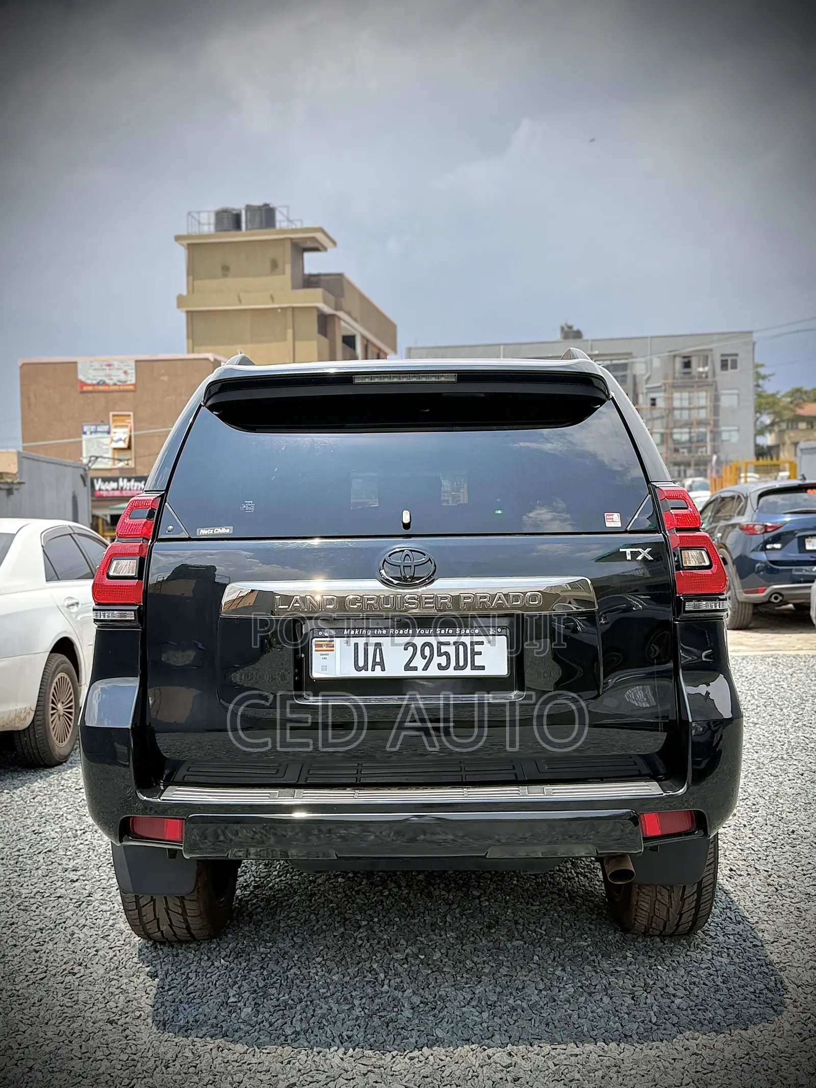 Toyota Land Cruiser Prado 2017 Black