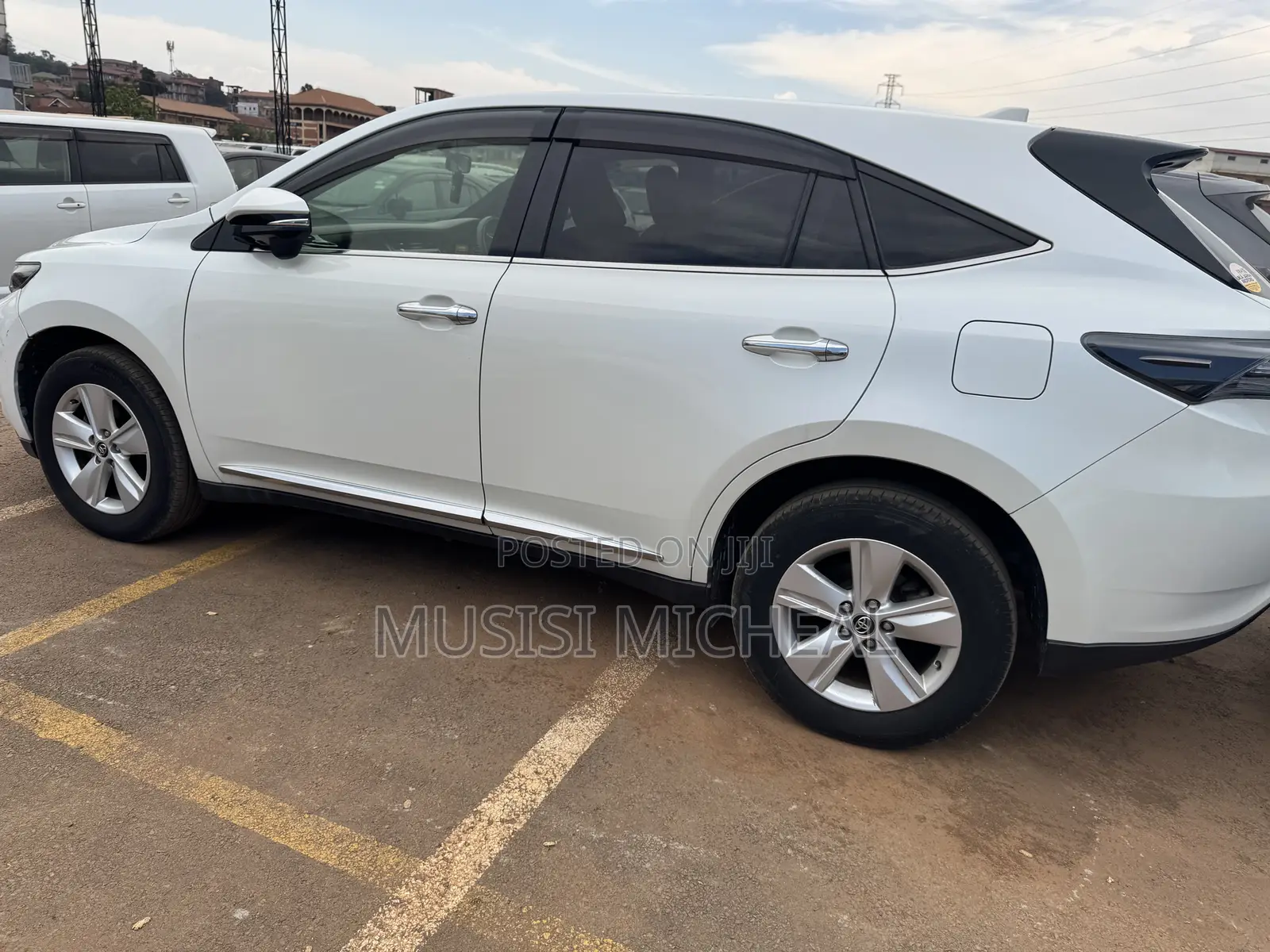 Toyota Harrier 2.0 2016 White
