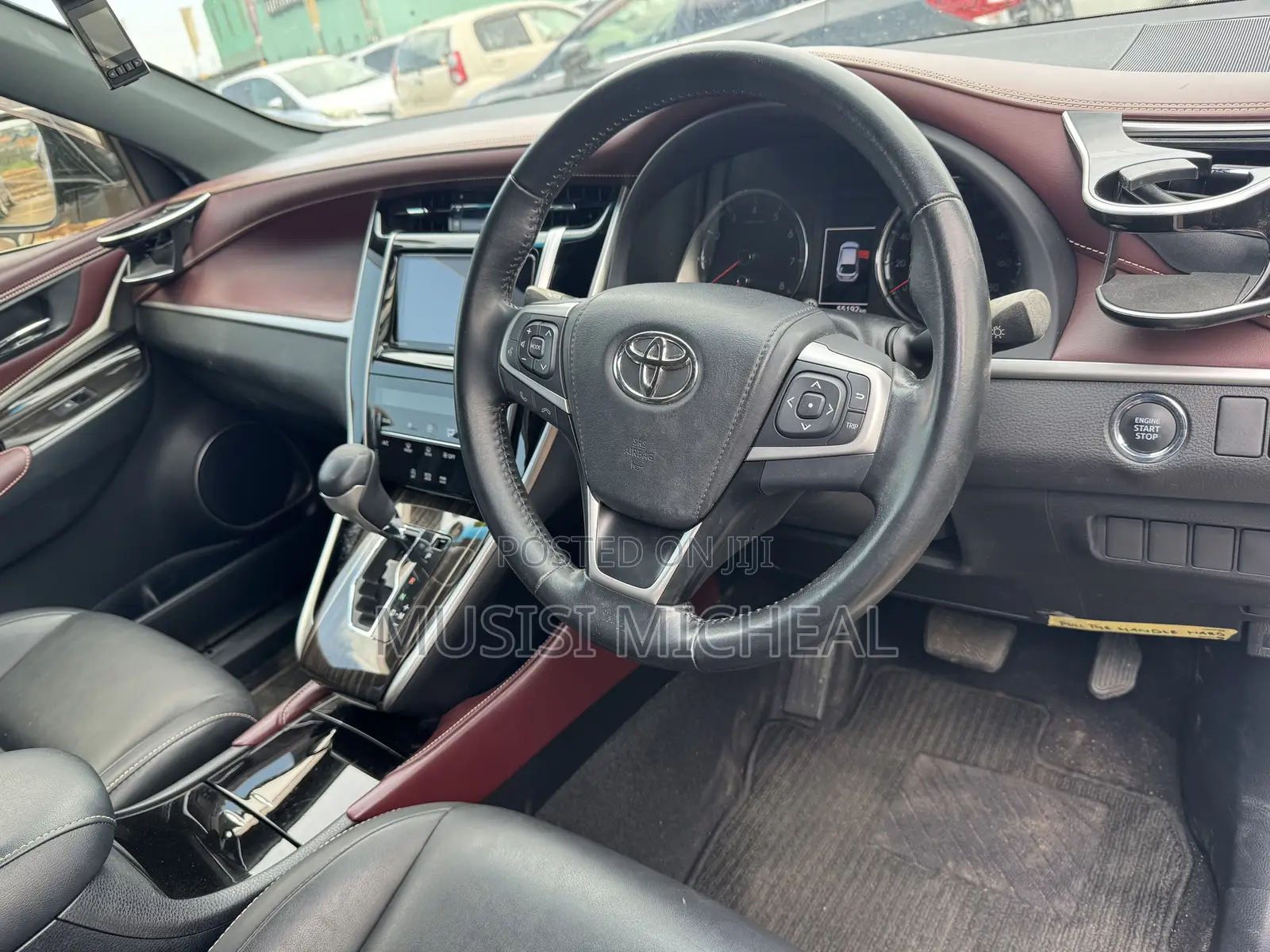 Toyota Harrier 2.0 2016 White