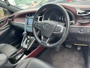 Toyota Harrier 2.0 2016 White