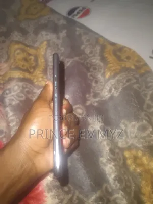 Tecno Spark 8C 64 GB Blue