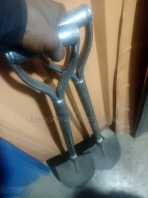 Metallic Spade Ekitiyo