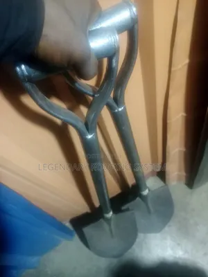 Metallic Spade Ekitiyo