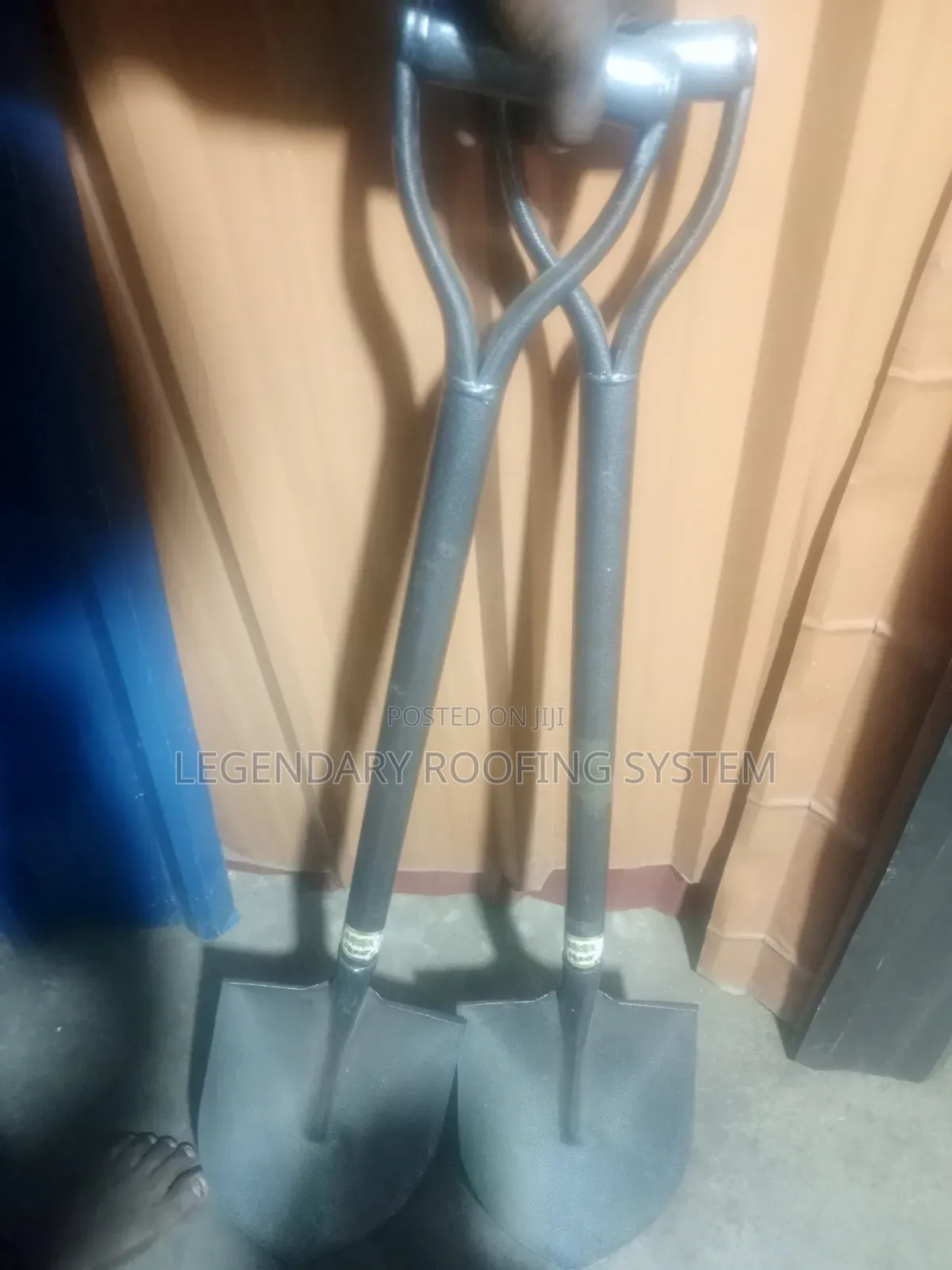 Metallic Spade Ekitiyo