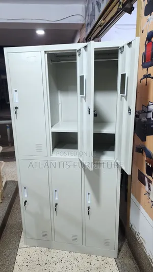 Six Loker Storage Still Cabinets
