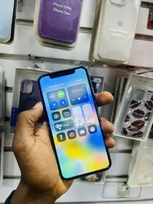 Apple iPhone X 64 GB White