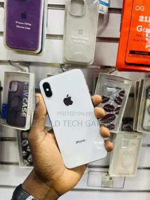 Apple iPhone X 64 GB White