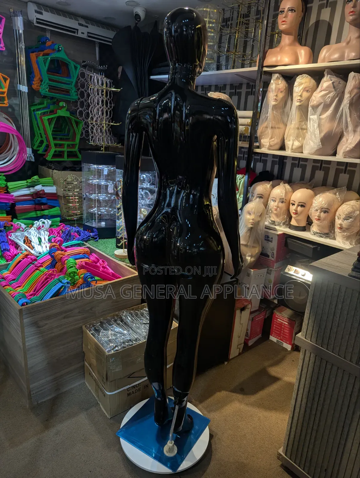 Display Black Lady Luxy