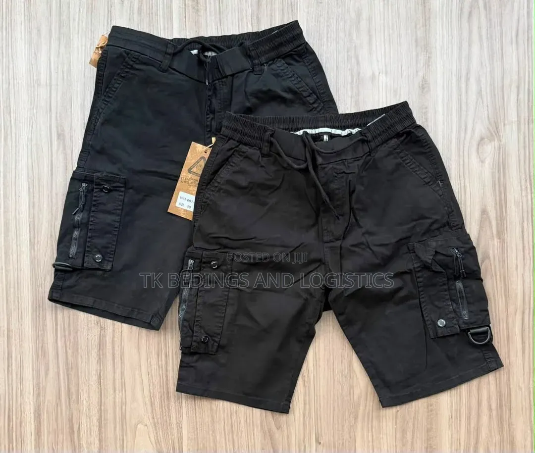 Short Cargo Pants