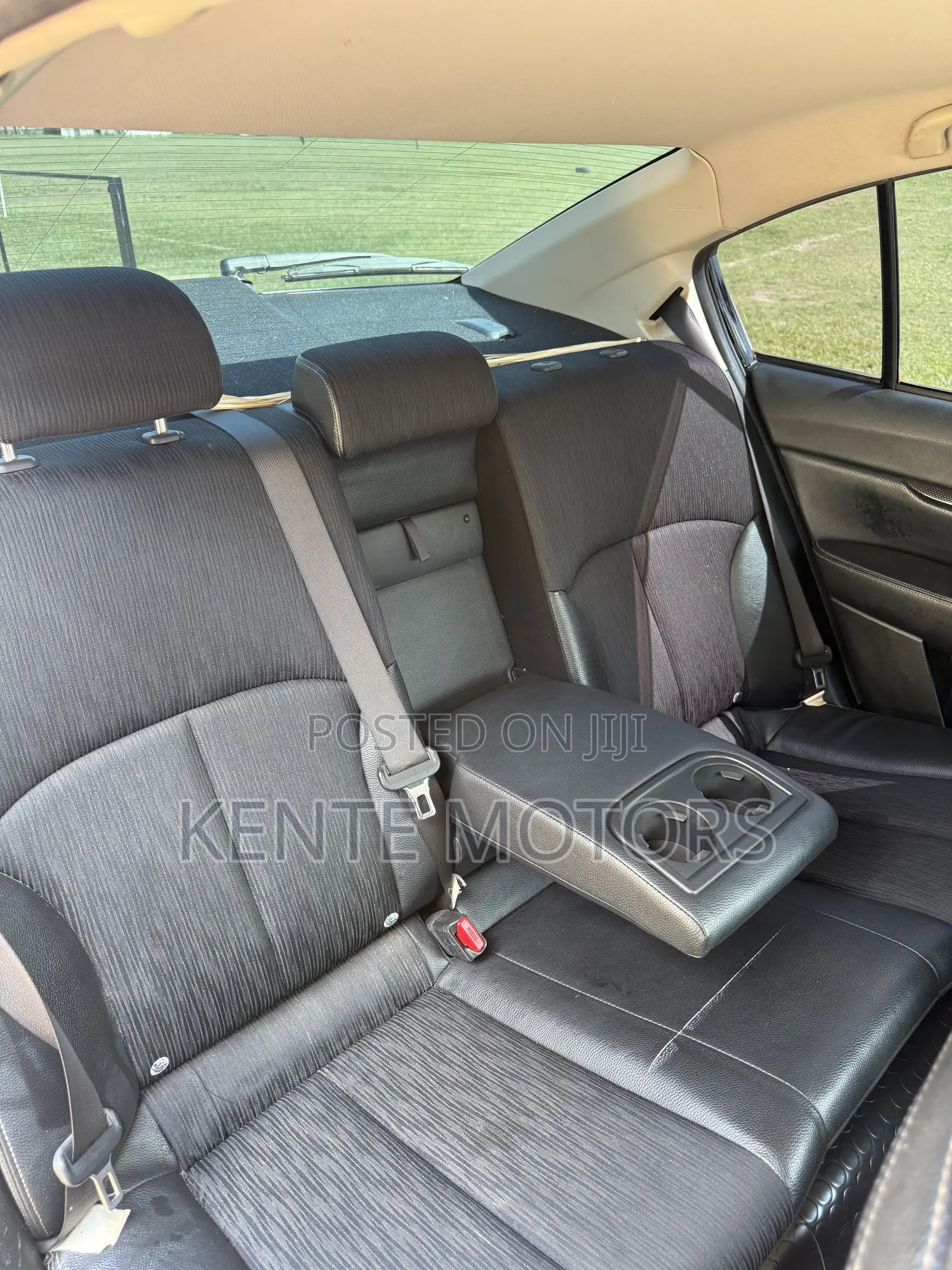 Subaru Legacy 2011 Black