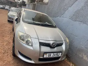 Toyota Auris 2009 Silver