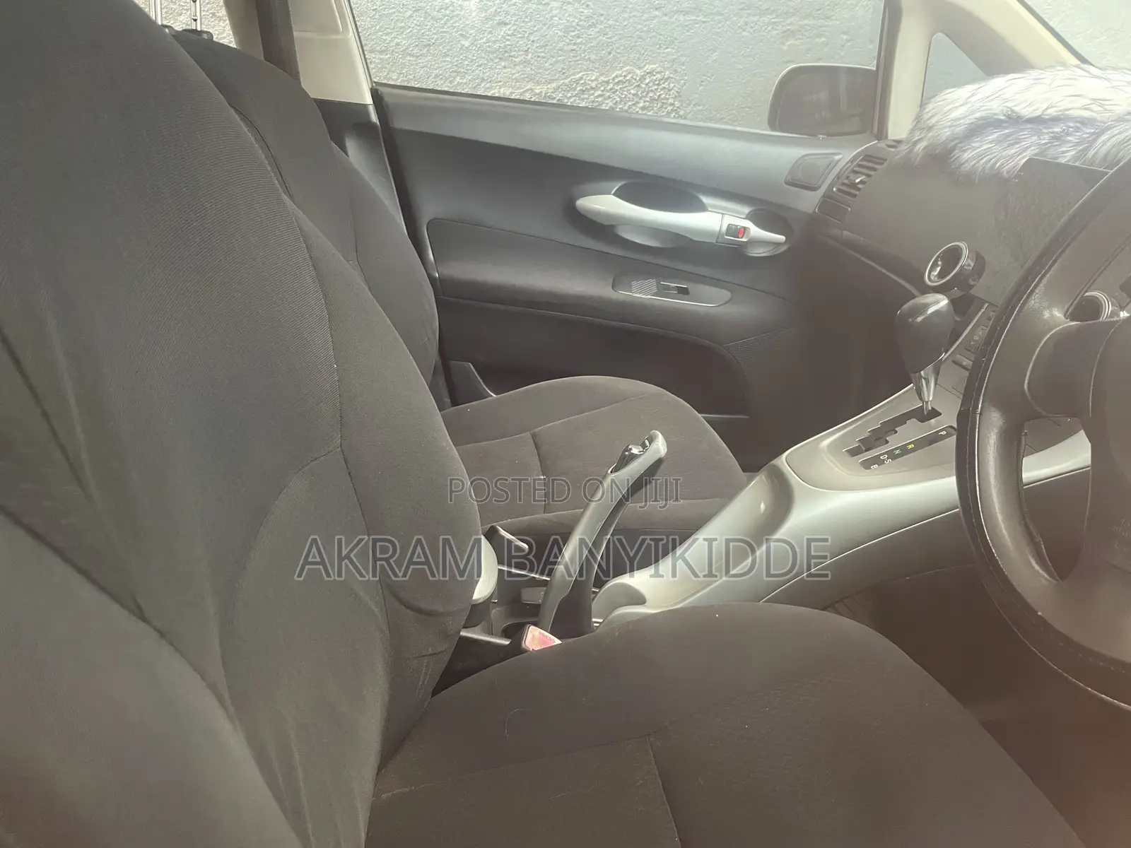 Toyota Auris 2009 Silver