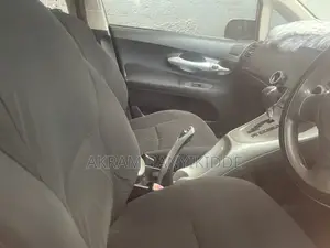 Toyota Auris 2009 Silver