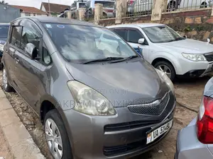 Toyota Ractis 2009
