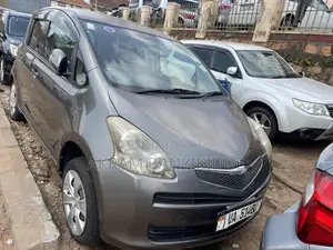 Toyota Ractis 2009