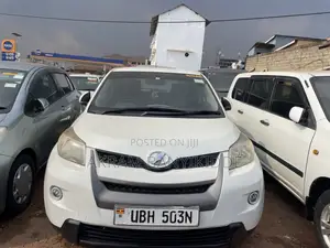 Toyota IST 2008 White