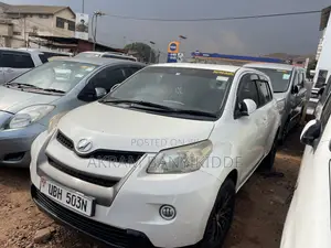Toyota IST 2008 White