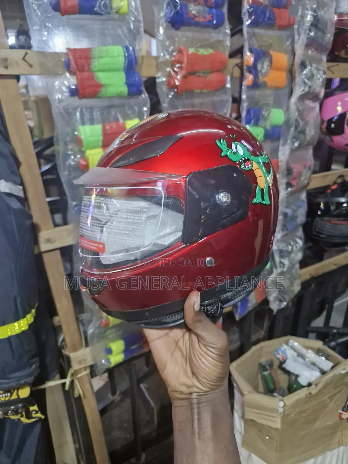 Motorcycle/Scooter Helmet With a Clear Protective Visor.