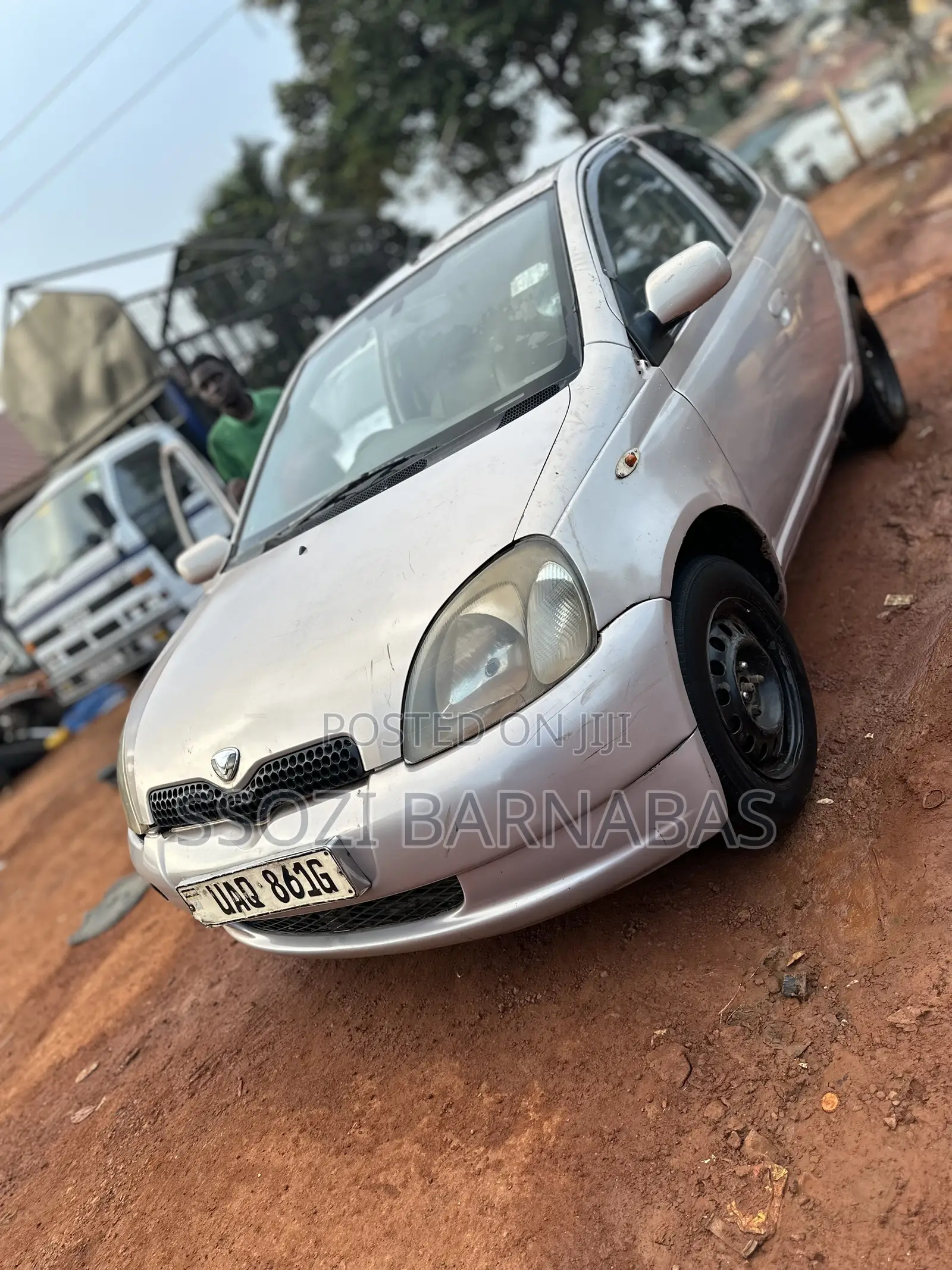 Toyota Vitz 2005 Silver