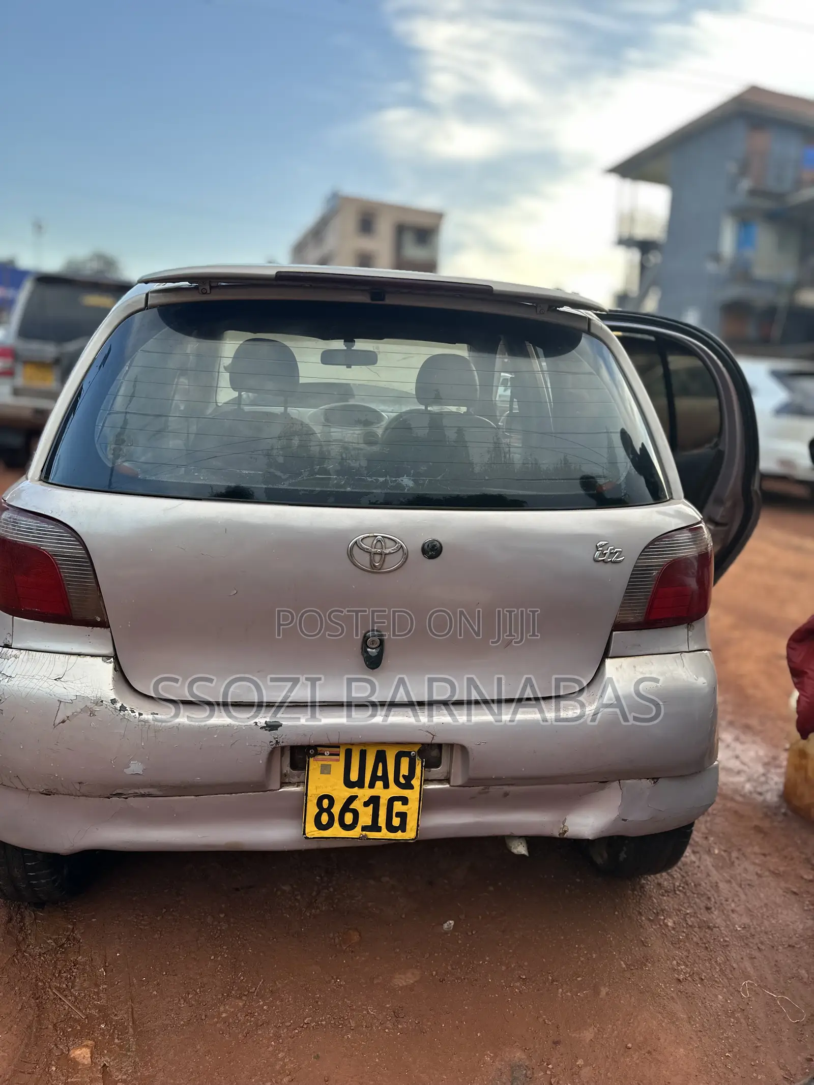 Toyota Vitz 2005 Silver