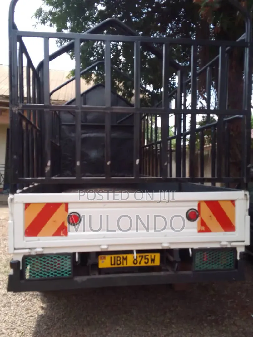Isuzu Truck