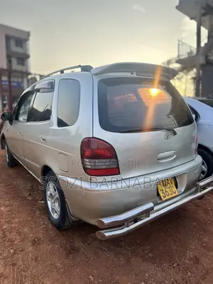 Toyota Corolla Spacio 2000