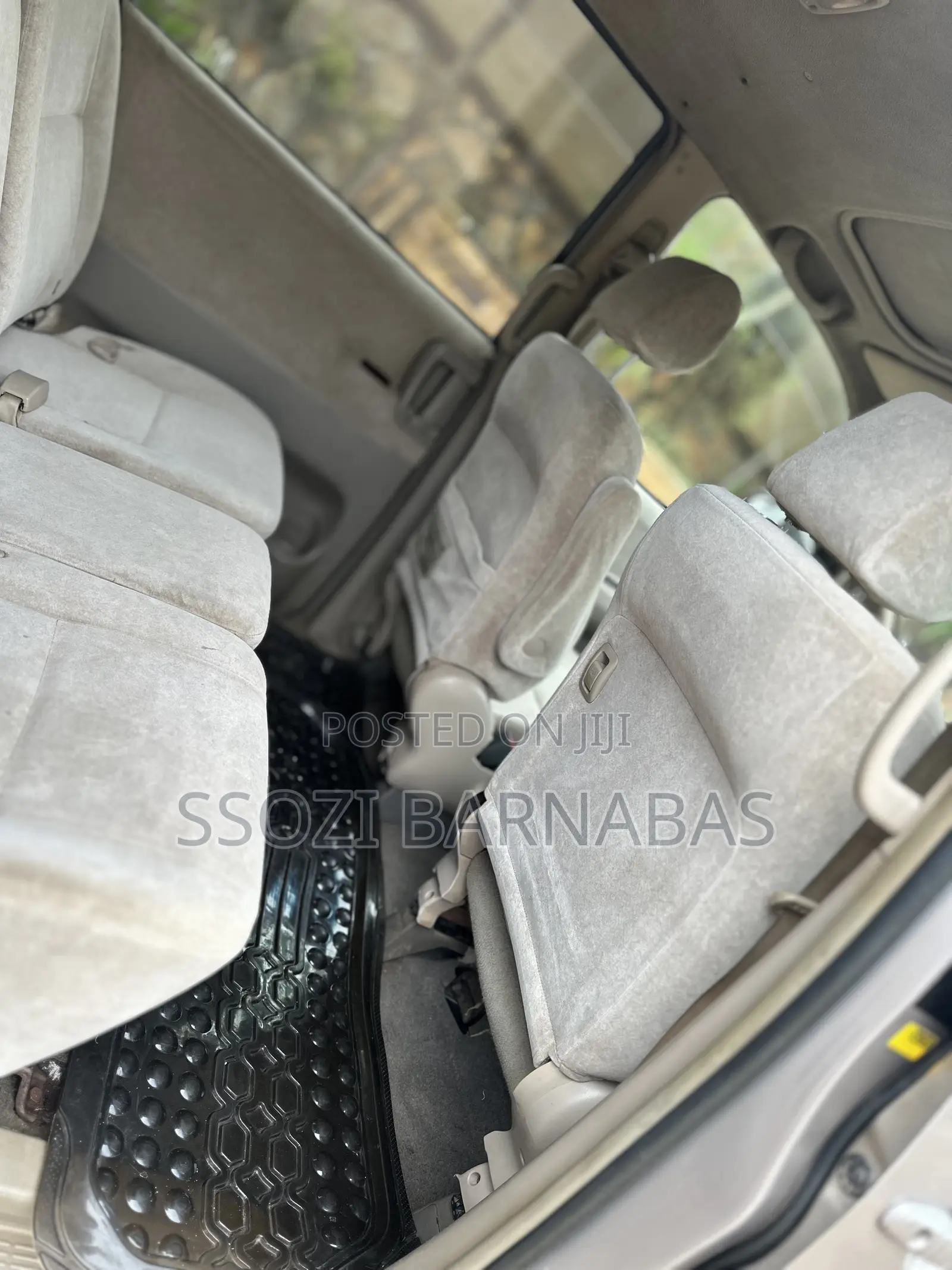 Toyota Noah 2003 Silver