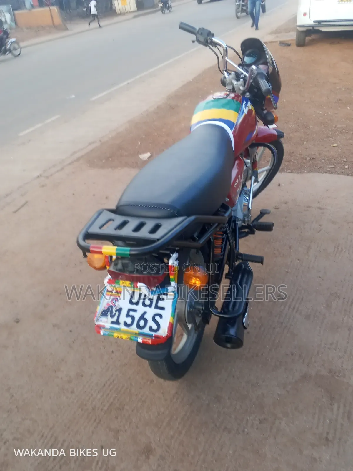 Bajaj Boxer 125 2024 Red
