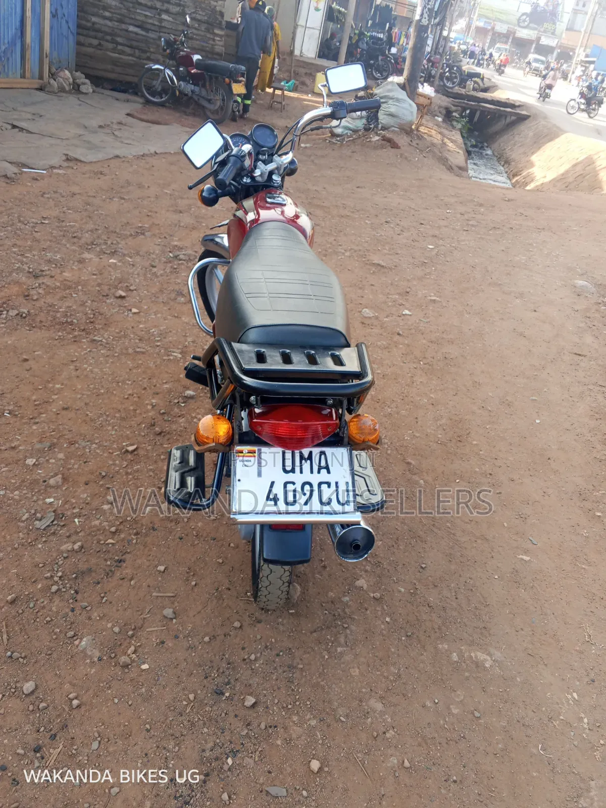 Bajaj Boxer 100 2025 Red