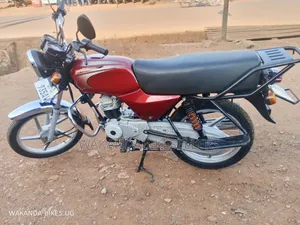 Bajaj Boxer 100 2025 Red
