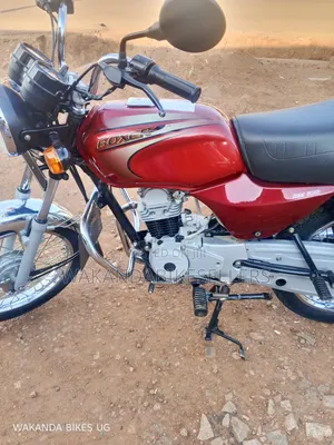 Bajaj Boxer 100 2025 Red